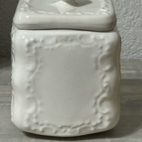 Rare Vintage House of Webster “Wild Briar Rose” canister. No private emailing. - Picture 3 of 8